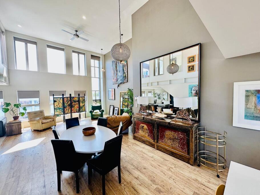 Stunning New York Loft Gallery Christchurch Eksteriør billede